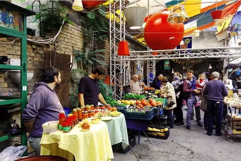 Farmers market in the Szimpla ruinpub