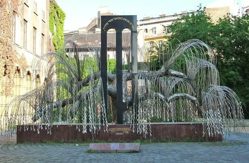 Holocaust memorial