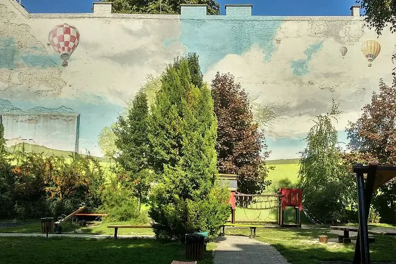 Landscape mural by Neopaint in Budapest