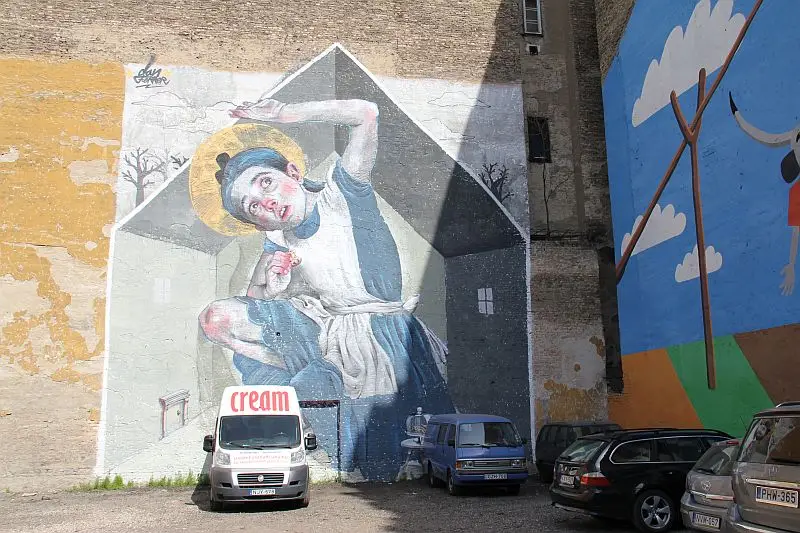 Mural in the Jewish Quarter of Budapest by Dan Ferrer