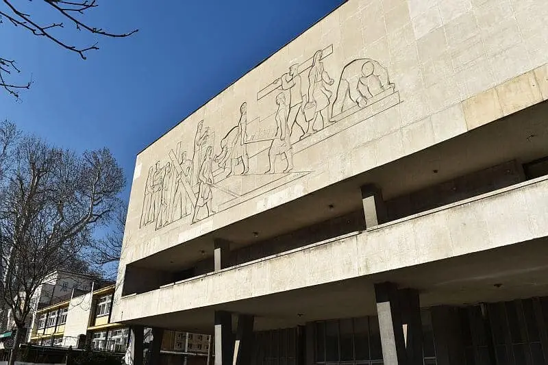 Social realism concrete reliefs from 1949