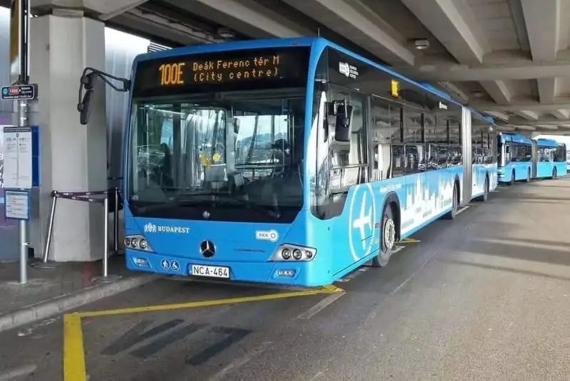 100E transfer bus Budapest airport to city center