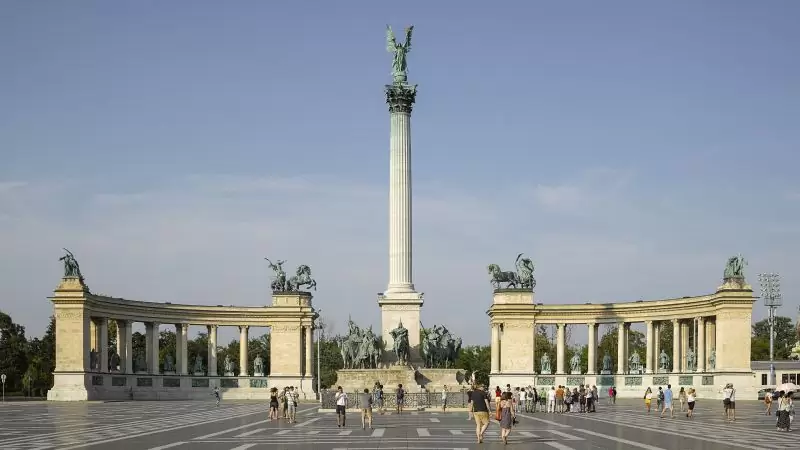 Budapest Heroes Square